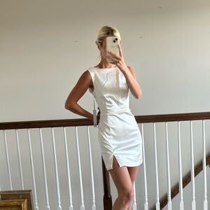 HOUSE OF HARLOW white mini dress.